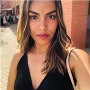 profesora de apoyo escolar para niños que tienen problemas con las matemáticas